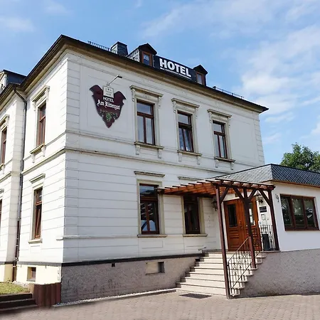 Hotel Am Rittergut 3*